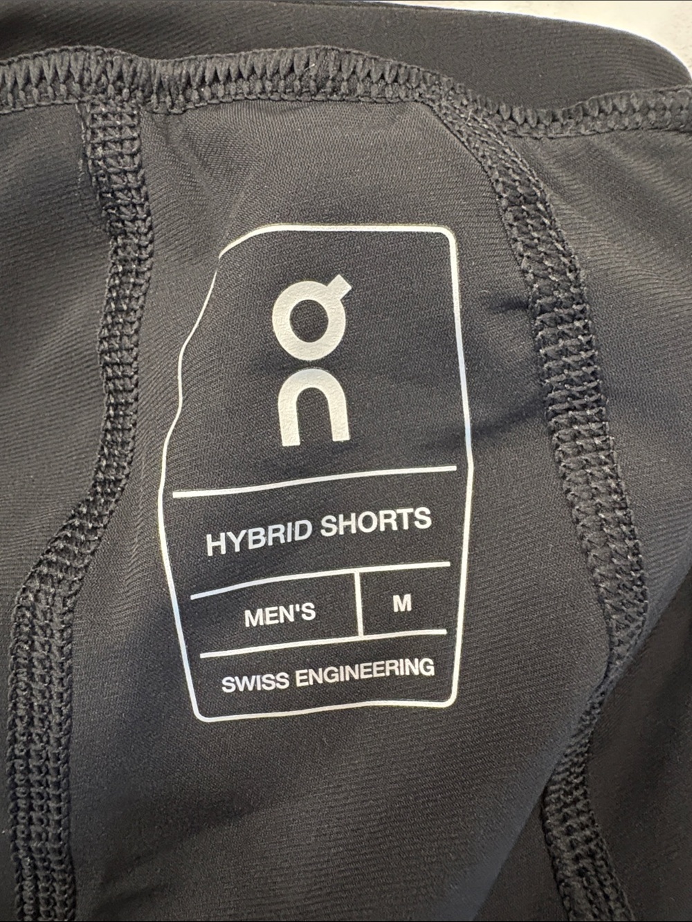 On Cloud Hybrid Men's Shorts 2 in 1 Running with Liner Pocket Color Black - Picture 7 of 7